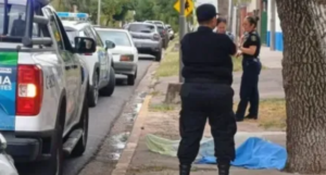 Corrientes: un hombre murió tras descompensarse en una parada de colectivos