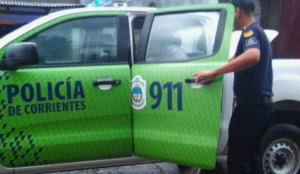 Corrientes: una mujer resultó gravemente herida tras un choque entre un auto y una moto