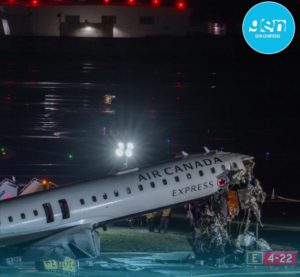 Un avión chocó con un camión de bomberos en el aeropuerto LaGuardia de Nueva york