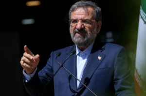 El asesor militar del líder supremo de Irán amenazó a Donald Trump: “Sus barcos serán hundidos por nuestros misiles”