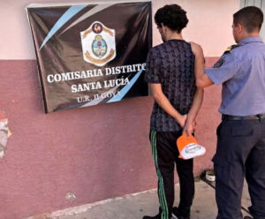 SANTA LUCÍA: ENTRÓ A ROBAR, APUÑALÓ A UNA JUBILADA Y QUEDÓ LIBRE HORAS DESPUÉS