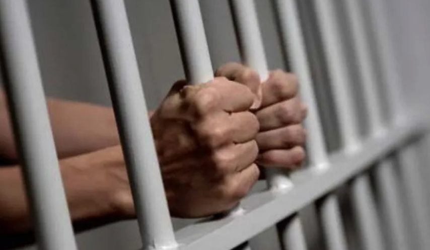 Corrientes: fue condenado a 20 años de prisión por abusar de sus hijas y contagiarles una enfermedad de transmisión sexual 